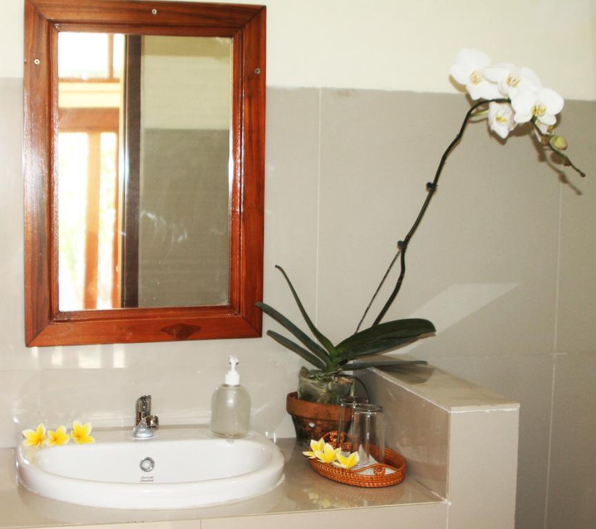Amed Kunara Guest House Exterior photo