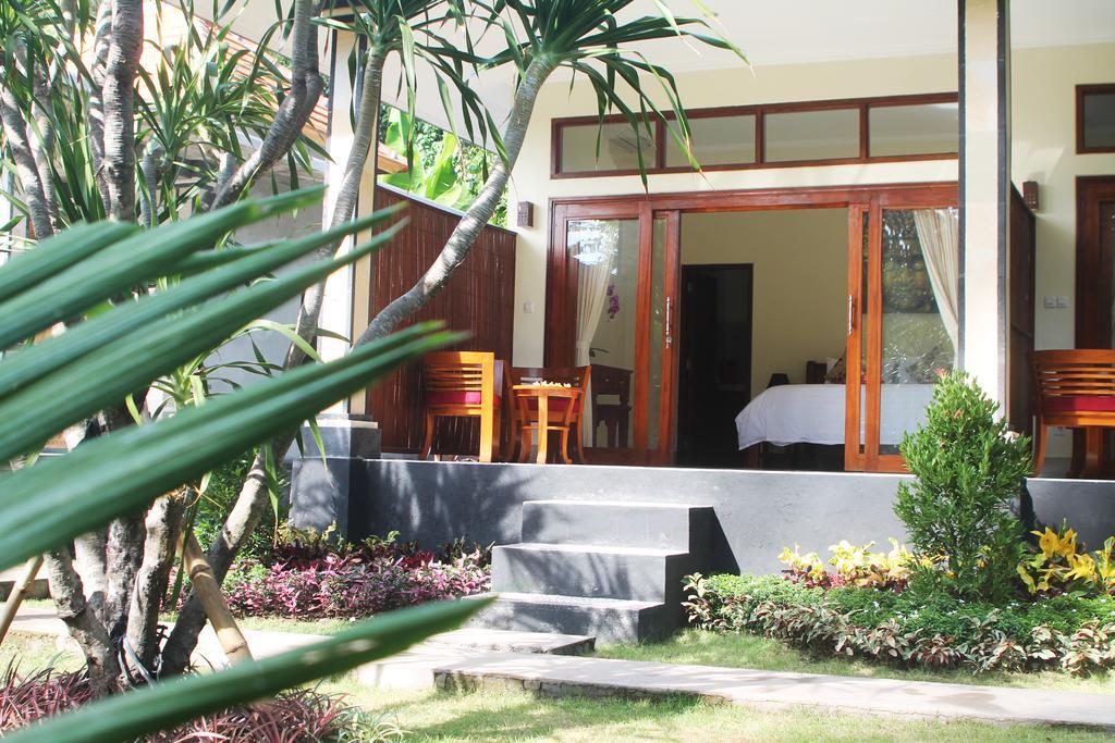 Amed Kunara Guest House Exterior photo